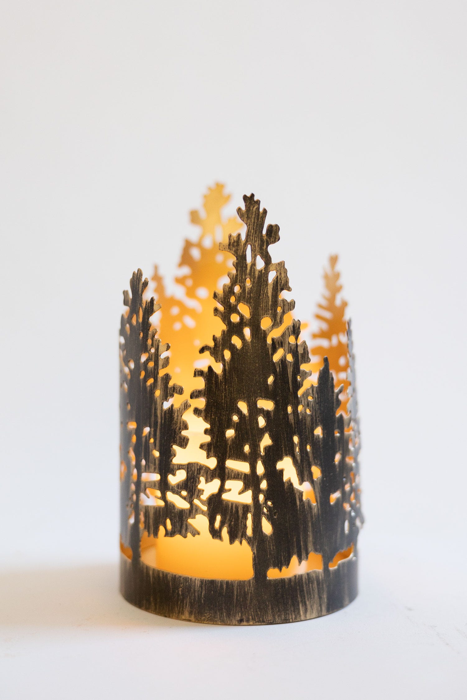 Candleholder circle of trees iron 4.5Dx8H blk/gld