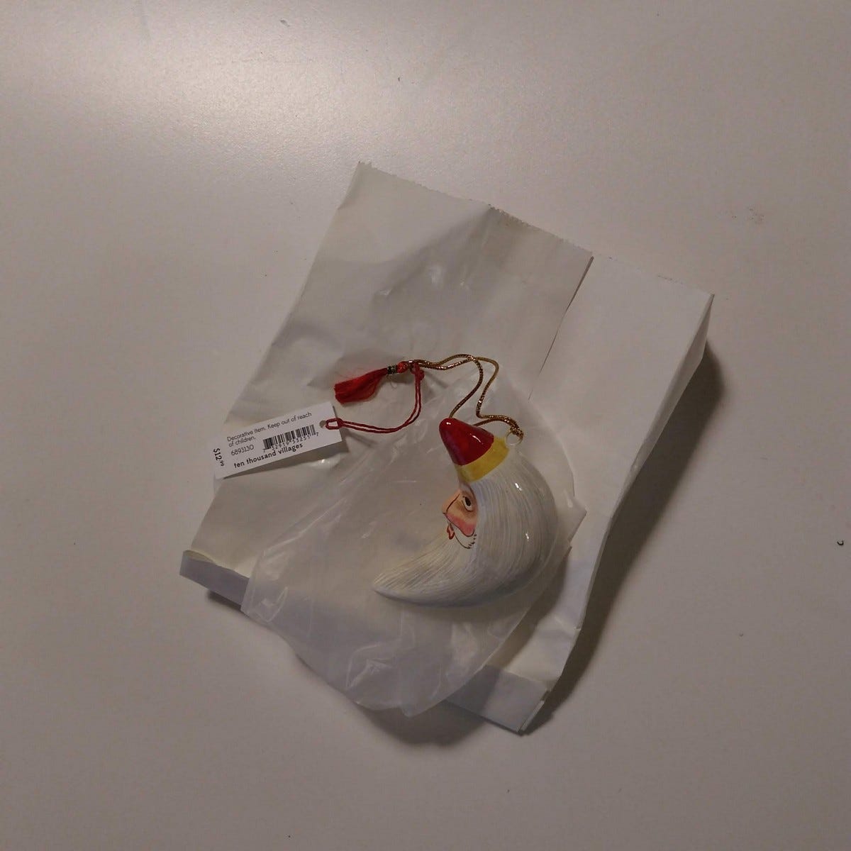 Ornament Santa moon M/3 paper mache 3.5H crm/red