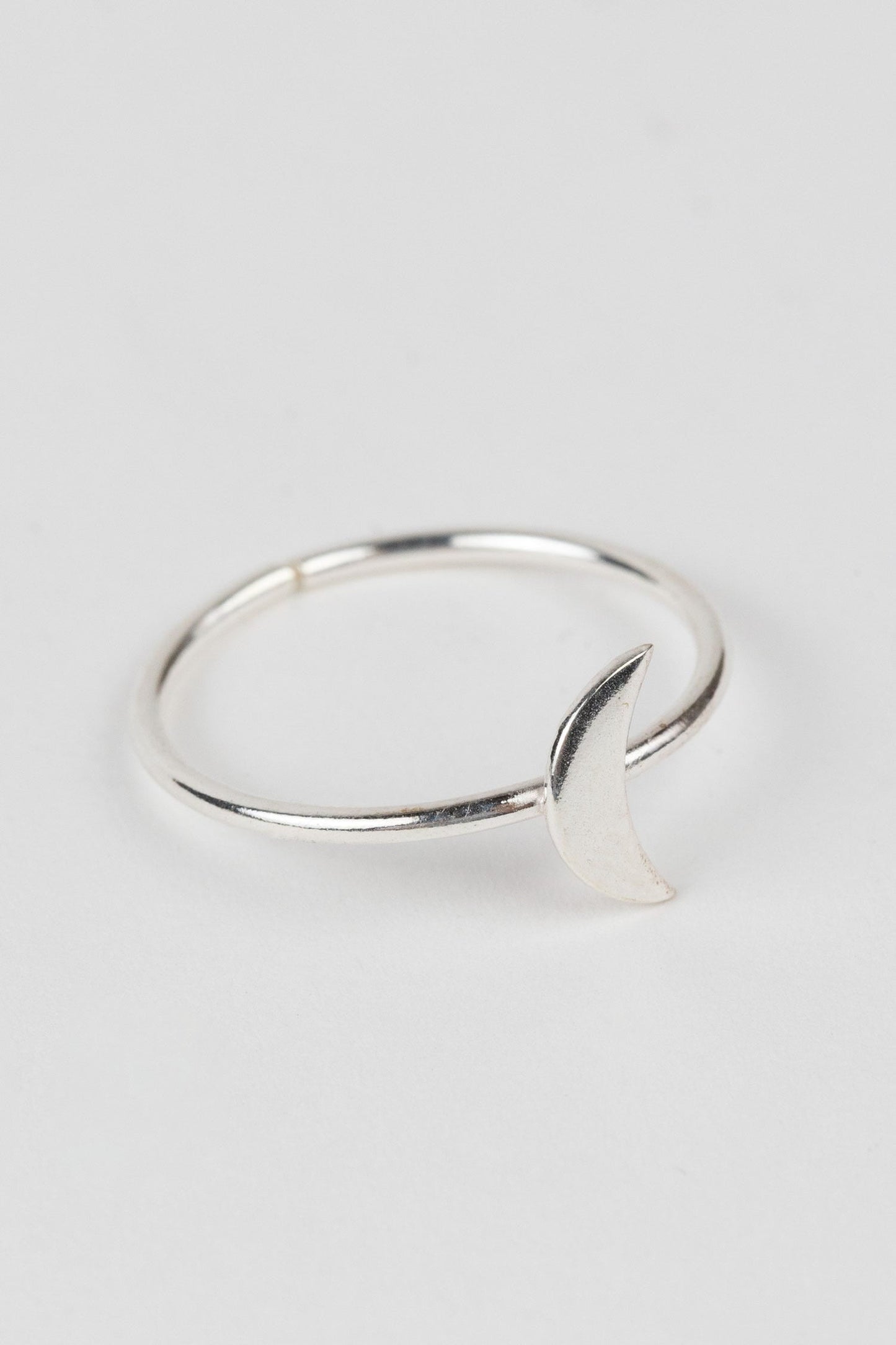 Ring silver crescent moon M/3 metal adj silv color