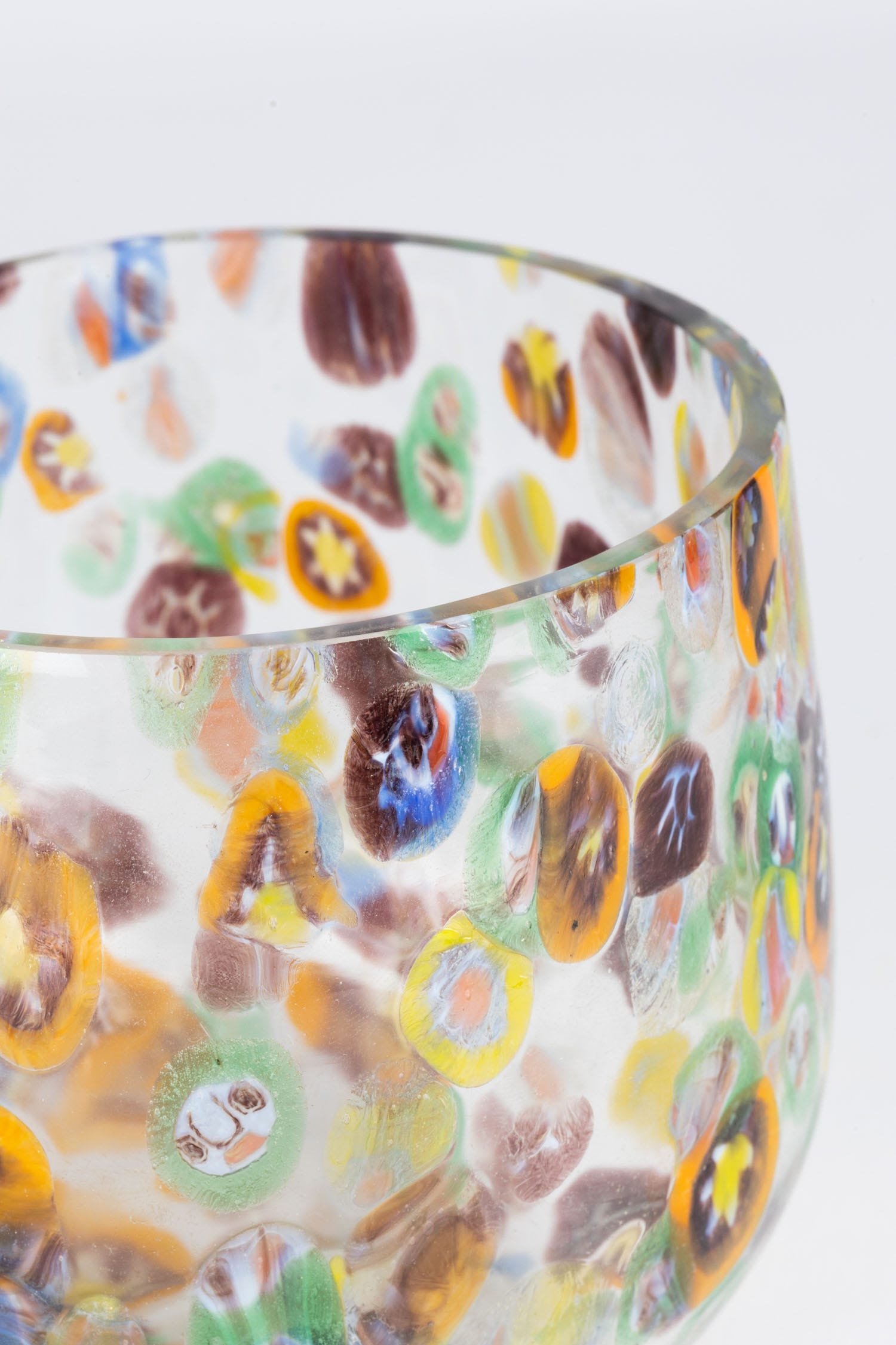 Candleholder confetti cheena glass 4.5Dx4H multi
