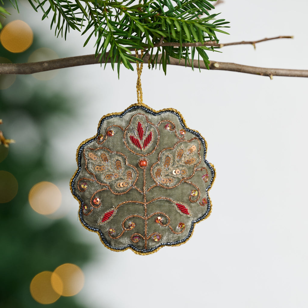 Ornament vintage M/2 stuffed velvet 4D grn/gld/rd