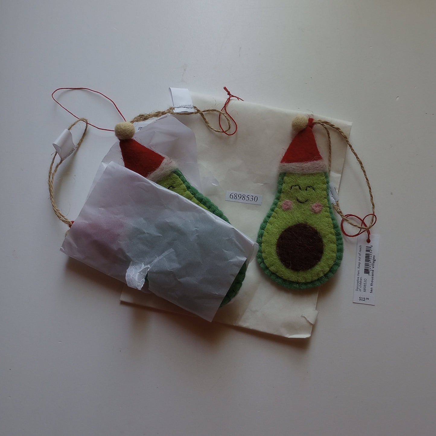 Ornament avocado M/3 wool felt 5H grn/rd/brn