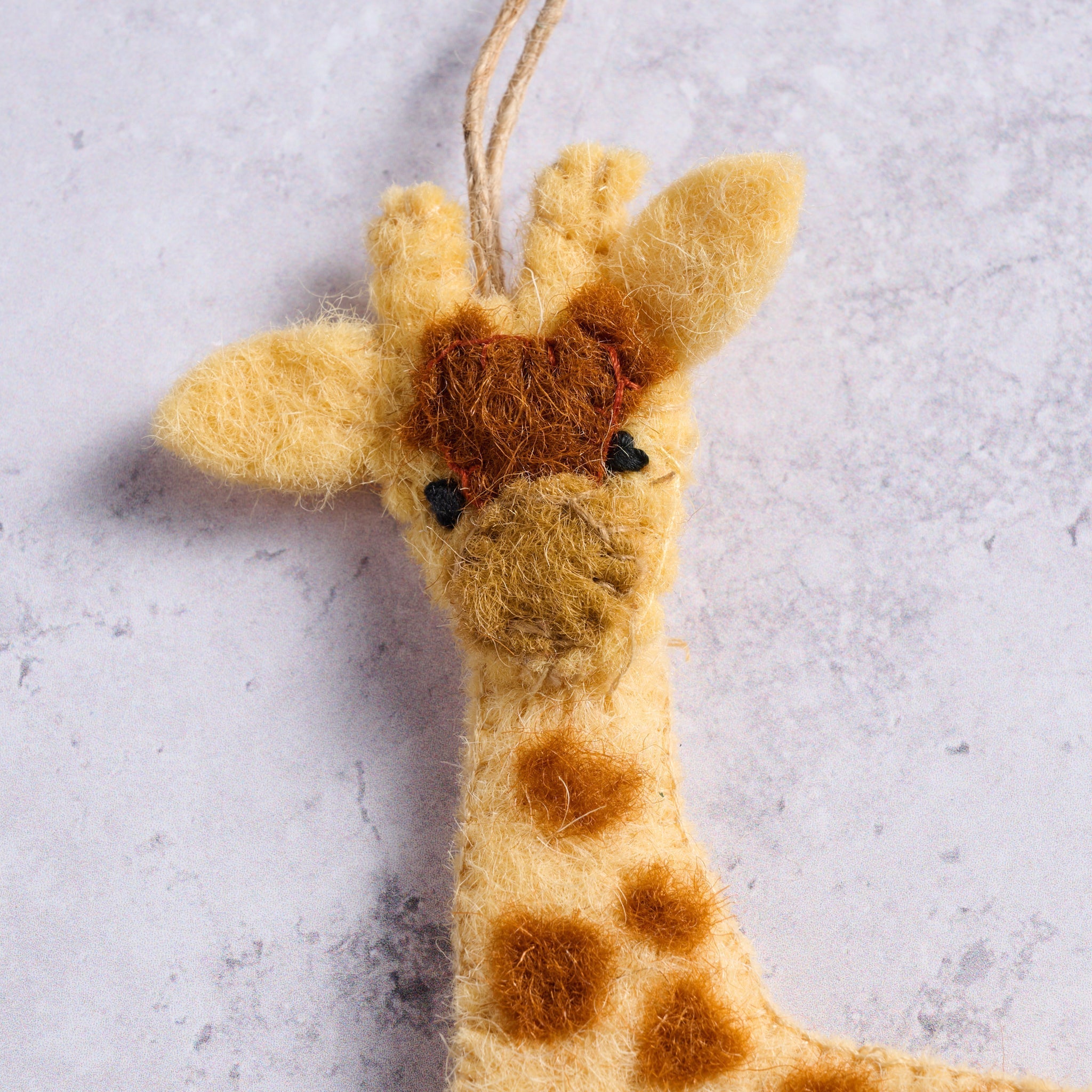 Ornament giraffe M/3 wool felt 4.5H yel/brn