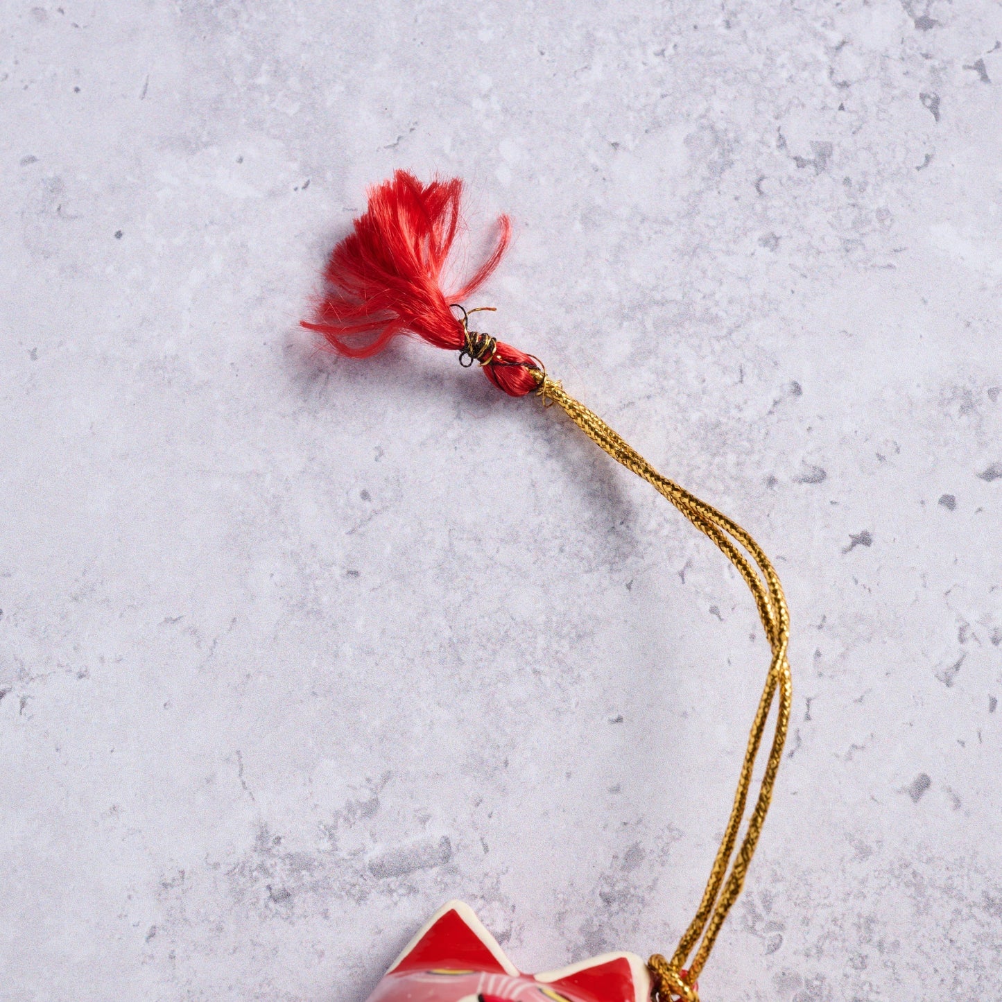 Ornament cat M/3 painted paper mache 2W red/multi