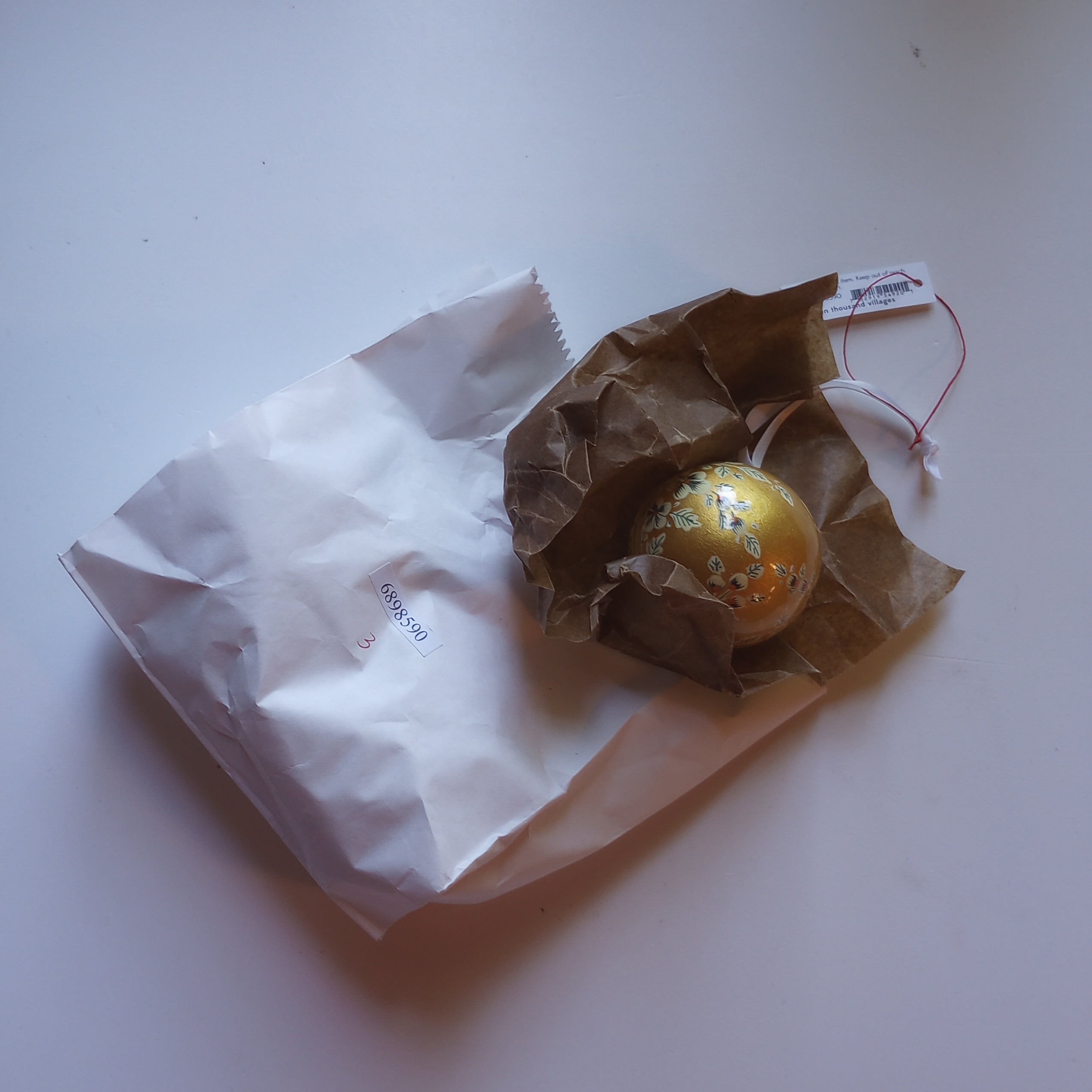 Ornament ball M/3 painted paper mache 2.5D gold