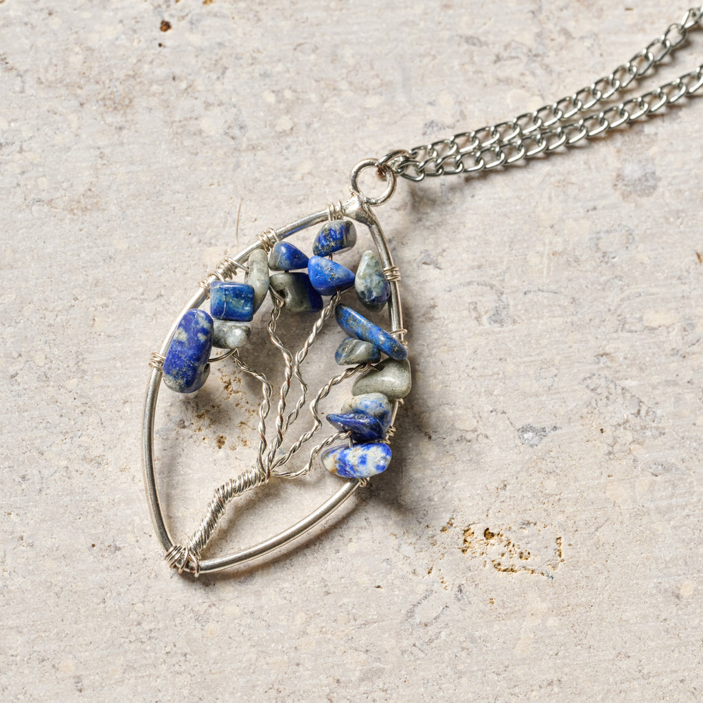 Necklace tree wire oval ir/br/lapis 15L silv/blue