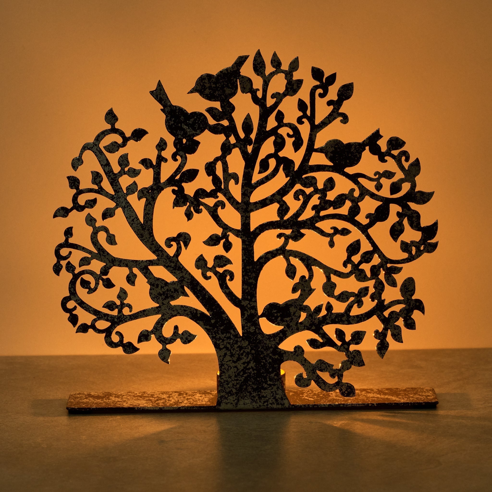 Candleholder tree cutout iron 9Wx8.5H rust/silv