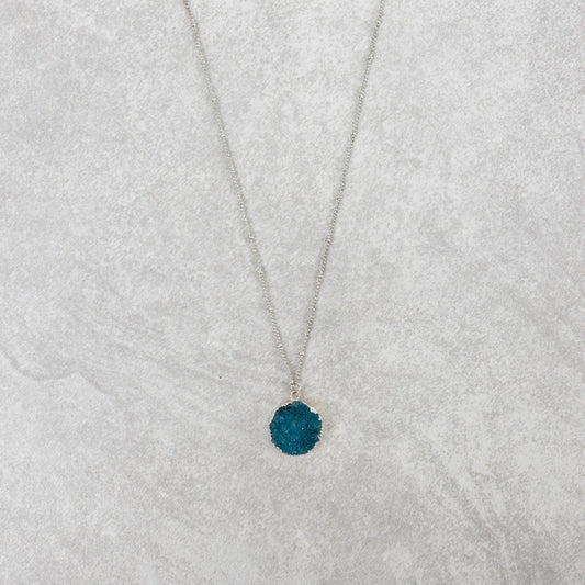 Necklace rnd geode pend druzy stn/br 23L silv/blue