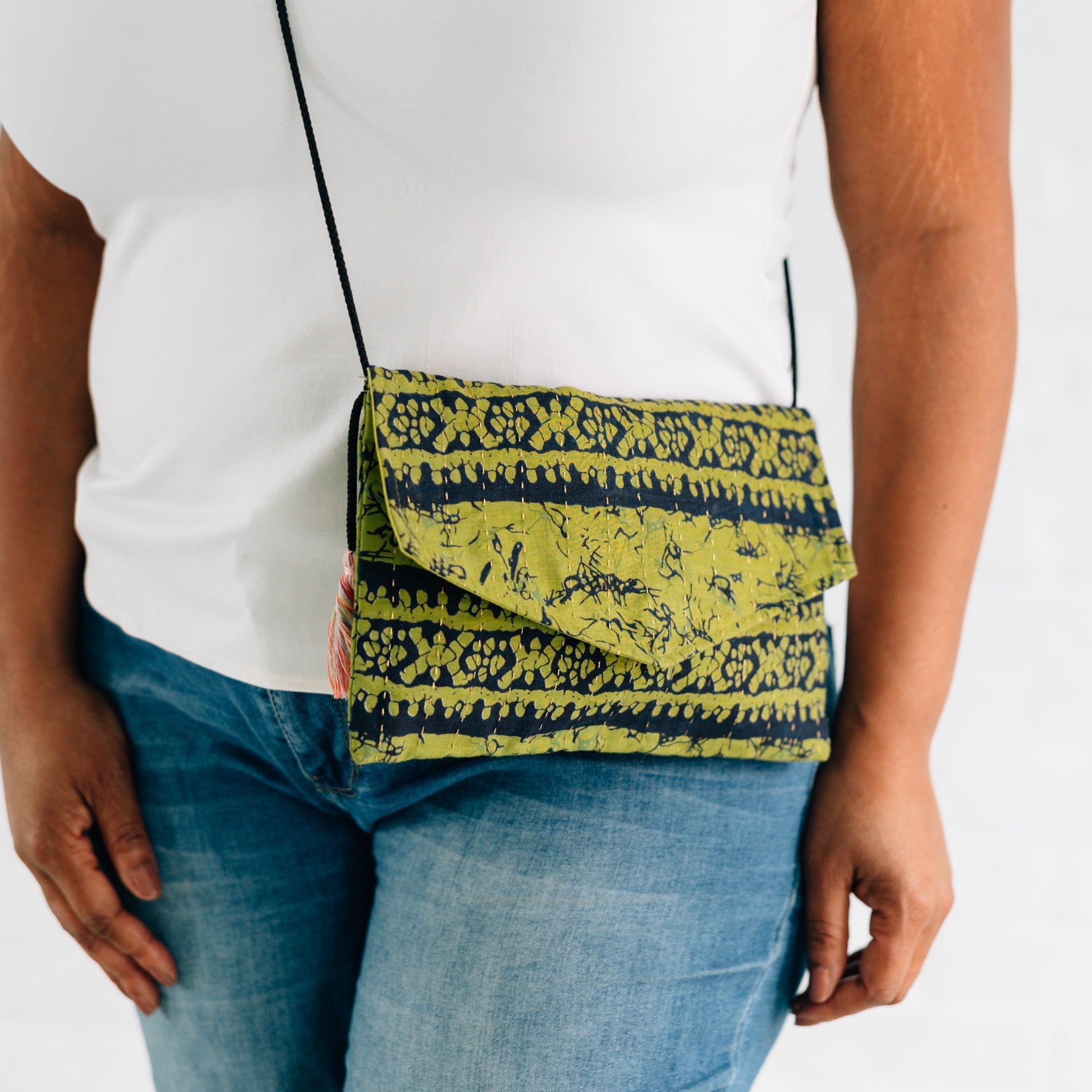 Bag baitk kantha stitch cotton 10Wx6.5H green/blk
