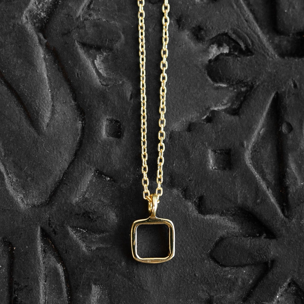 "Sundar" Dainty Square Pendant Necklace