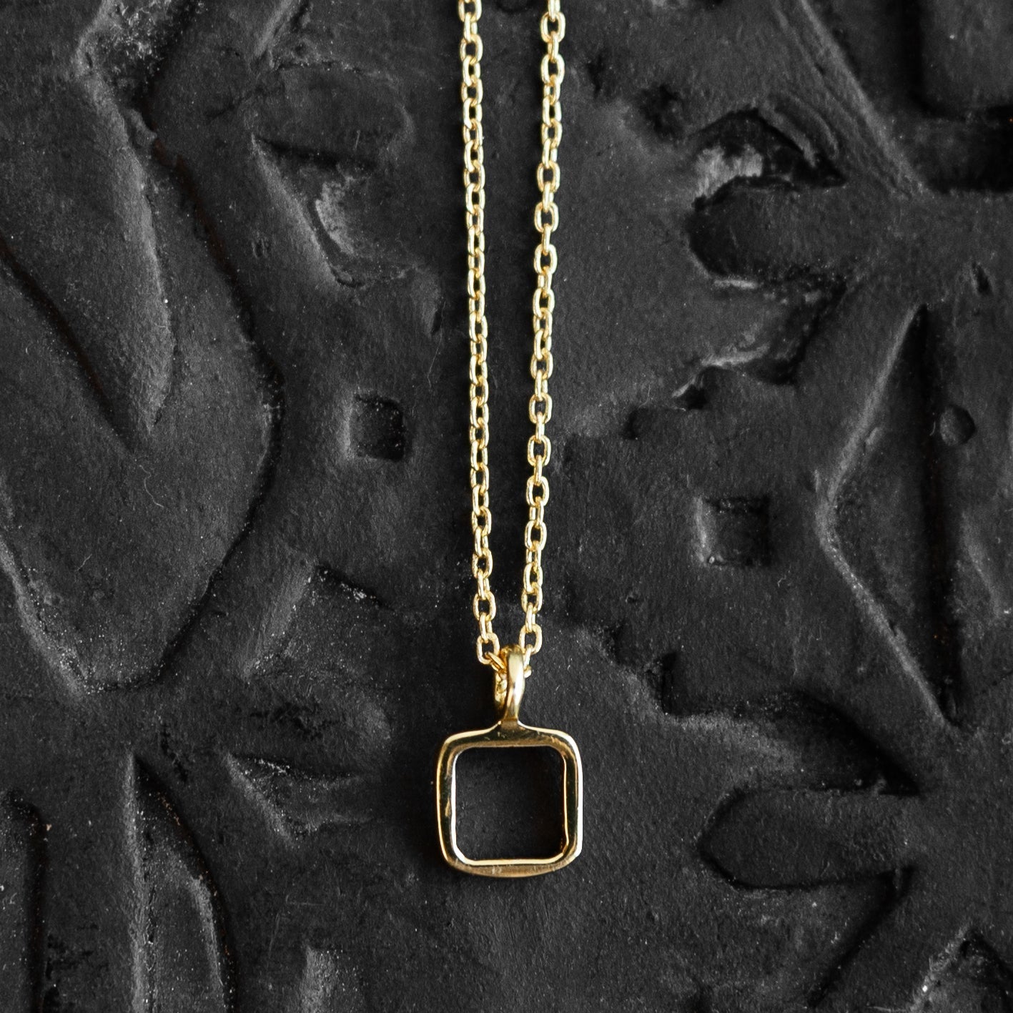 "Sundar" Dainty Square Pendant Necklace