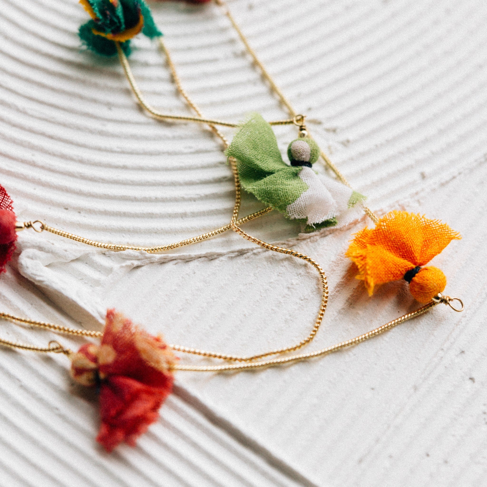 Necklace multistrnd wrap bead sari/br 20L br/multi