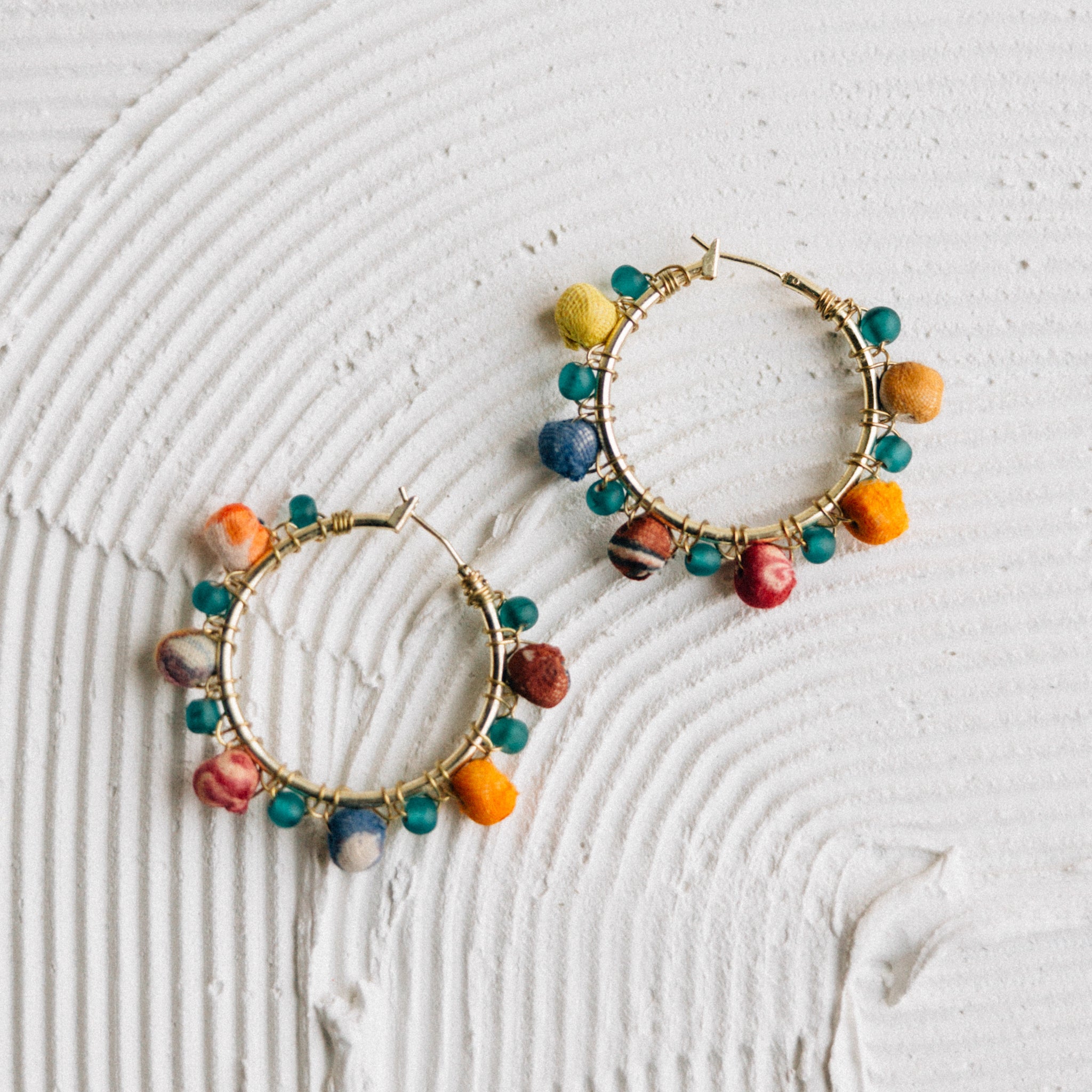 "Akku" Sari Bead Hoop Earrings