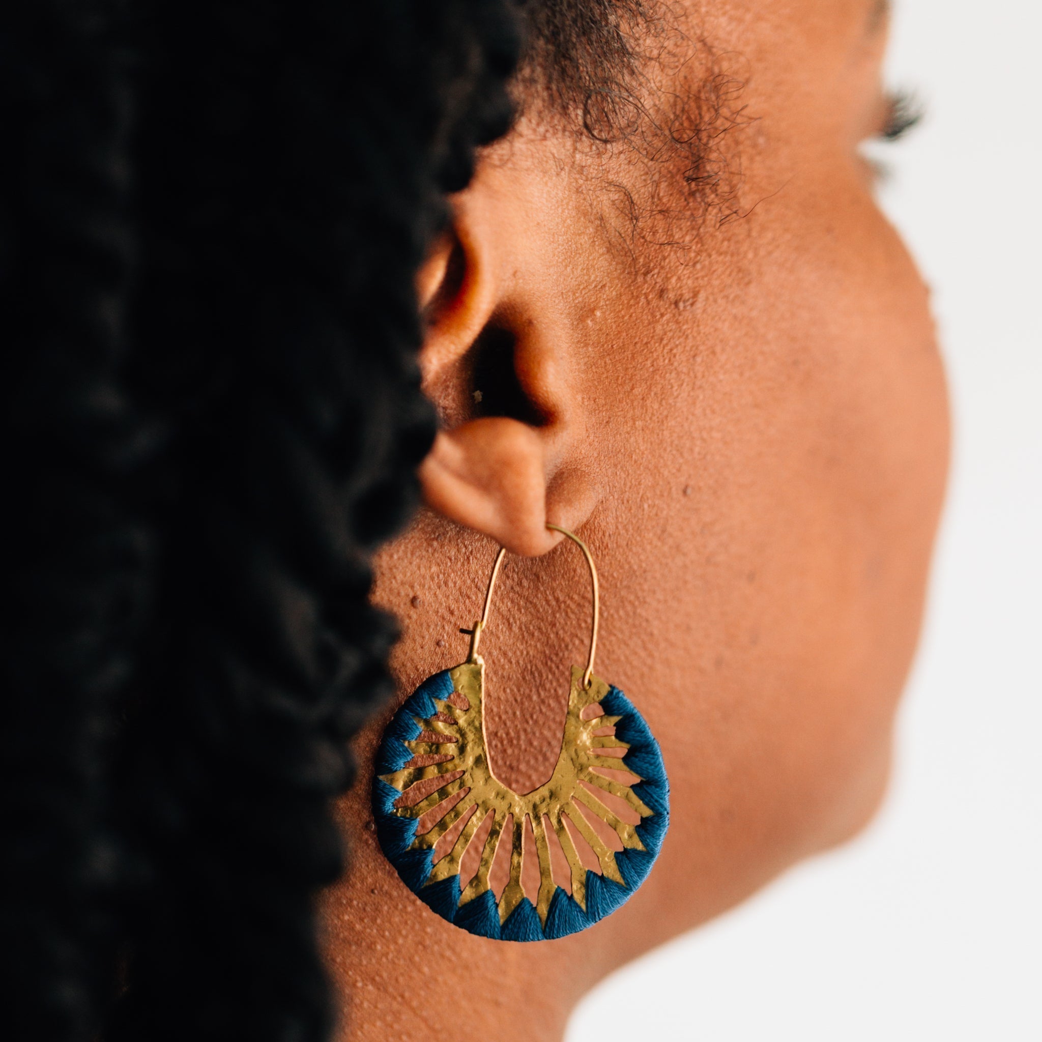 "Roja Sunburst" Drop Earrings
