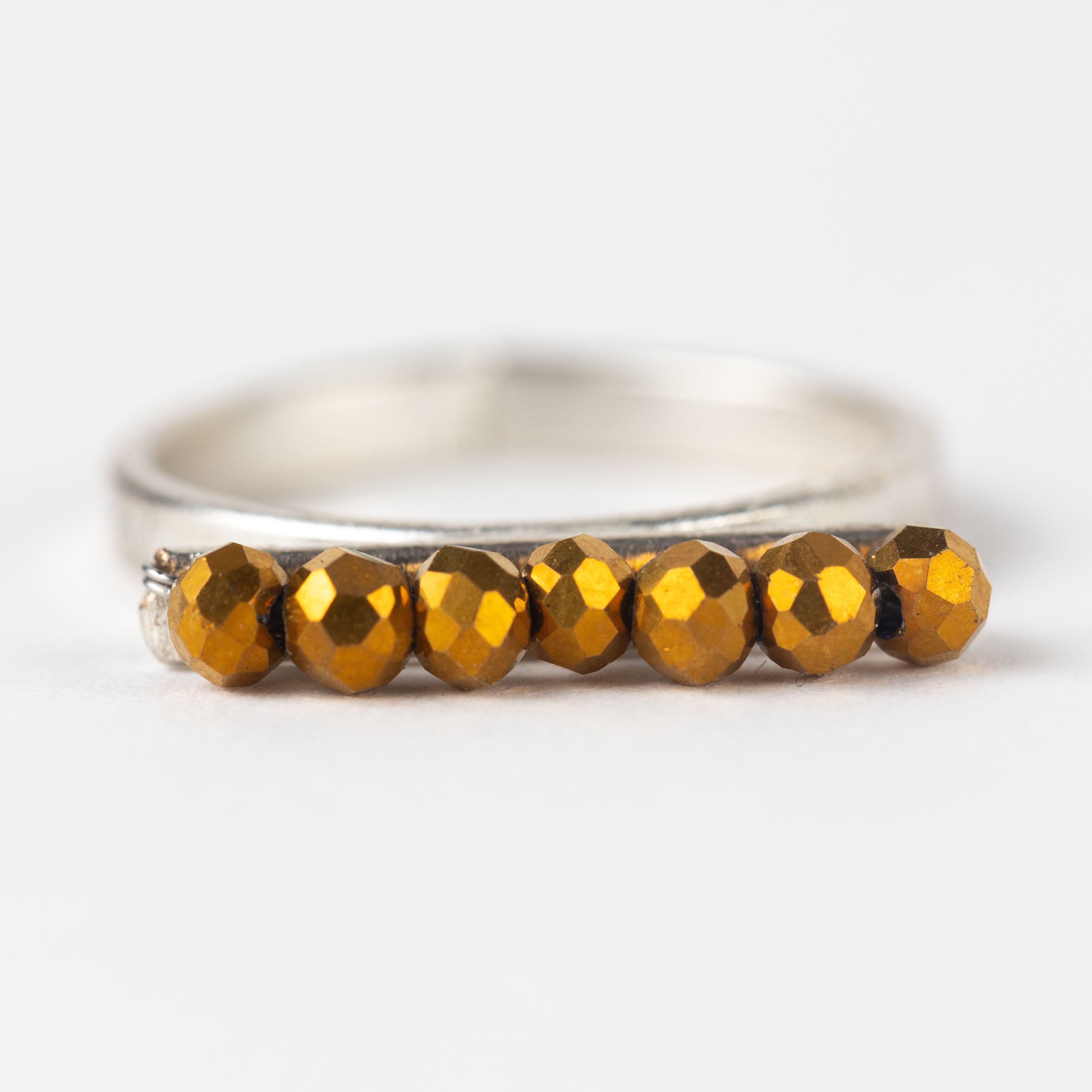 Ring bar of beads M/3 brss/glss .65D silver/gold