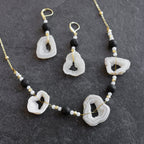 Necklace gro druzy st/glss/brss 22L ivry/gry/brss