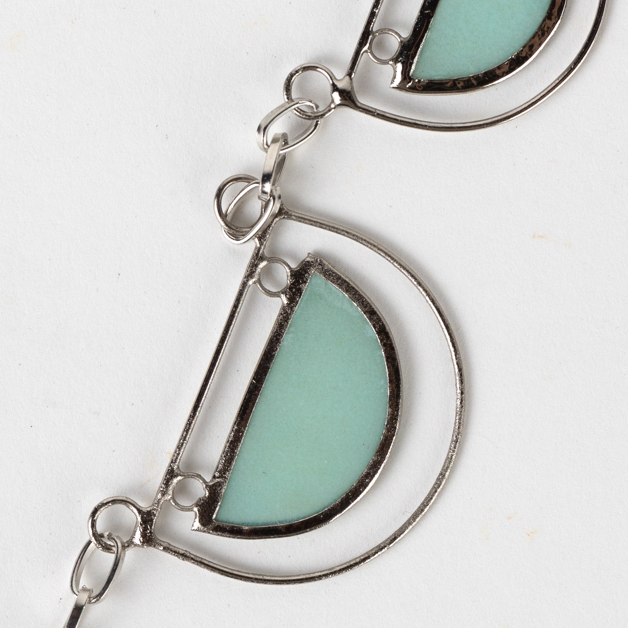 Necklace 5 semicircles capiz/mtl 19.5L light green