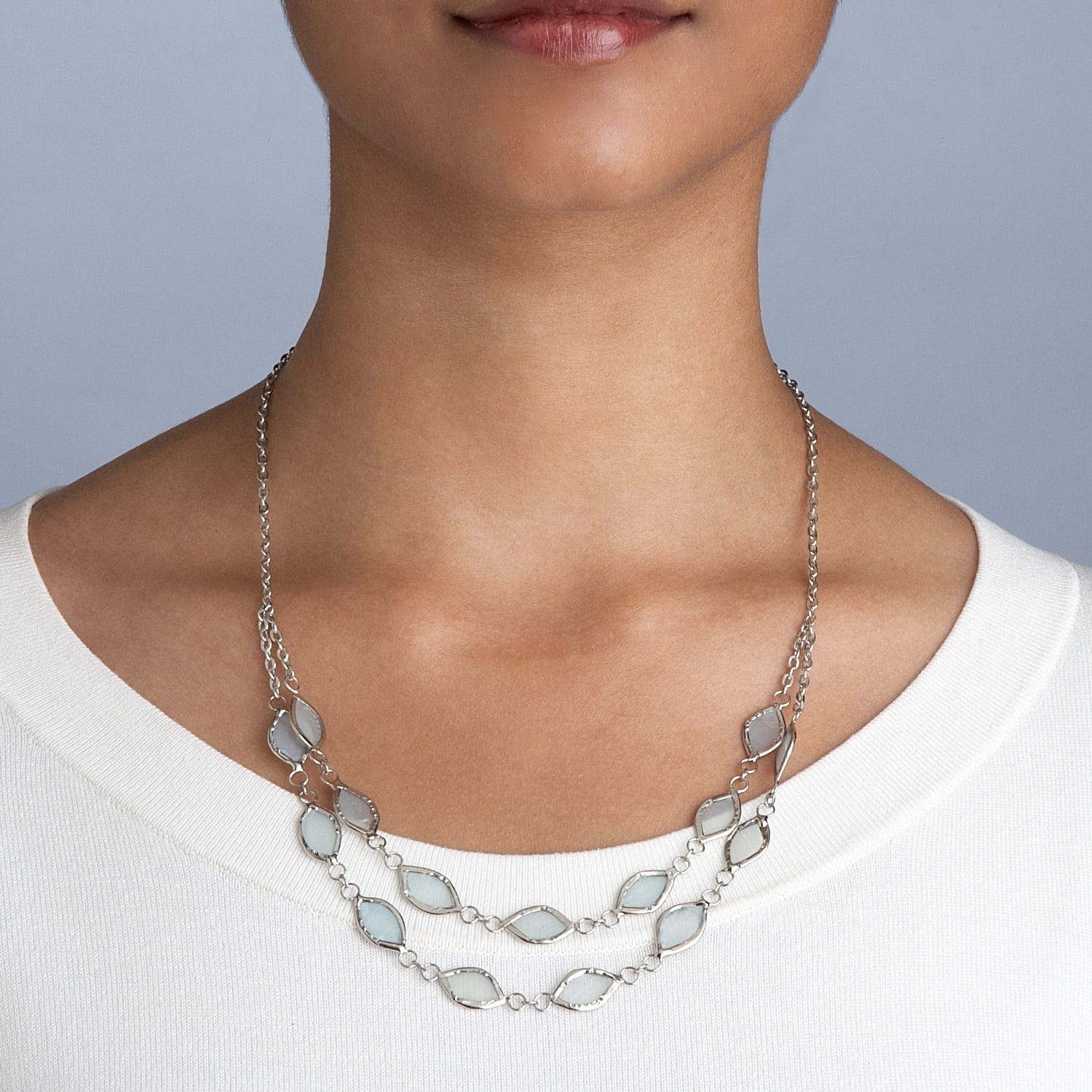 Necklace 2 tier oval capiz 18L blue/silver