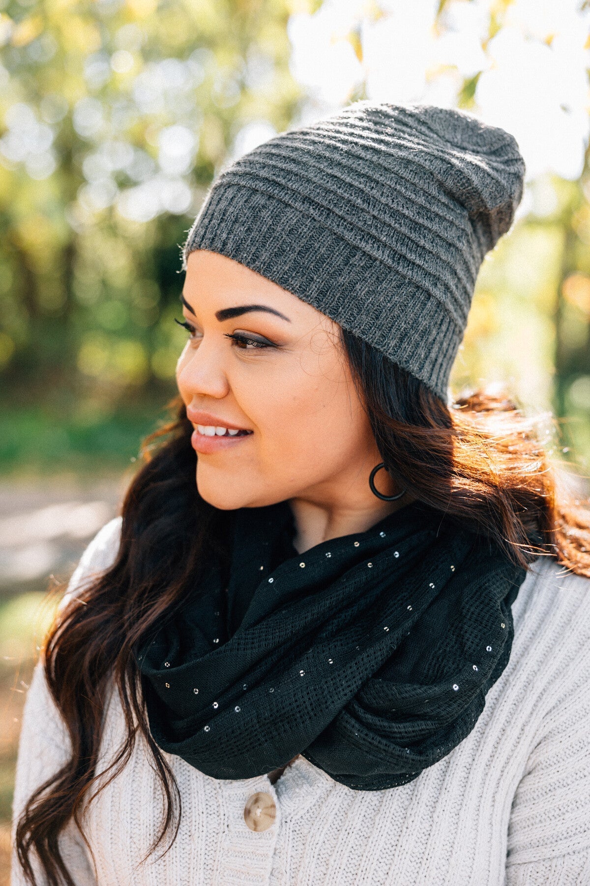 Scarf open weave viscose/sequins 70Lx28W black