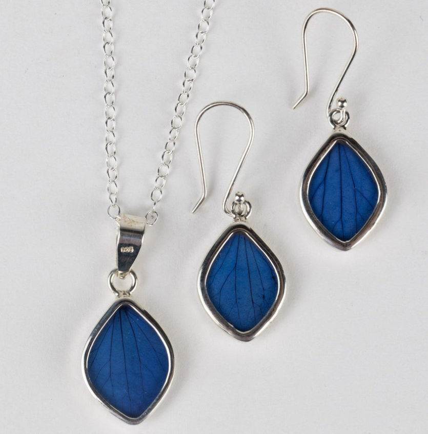 Aspire Flower Petal Necklace