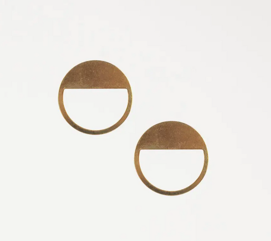 Post, Cut Out Circle