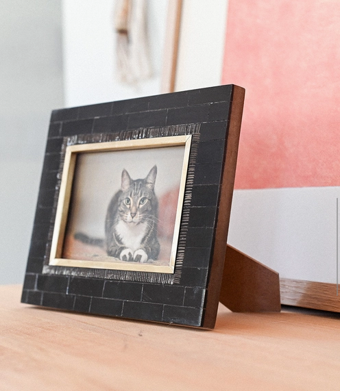 Frame, 4X6 Carved Horn Brass Inlay "Andhera"