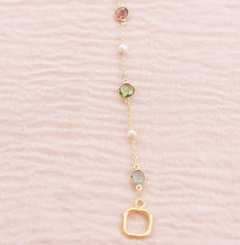 Willow Crest Necklace