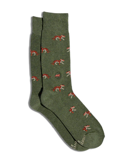 Socks that Protect Tigers, Medium