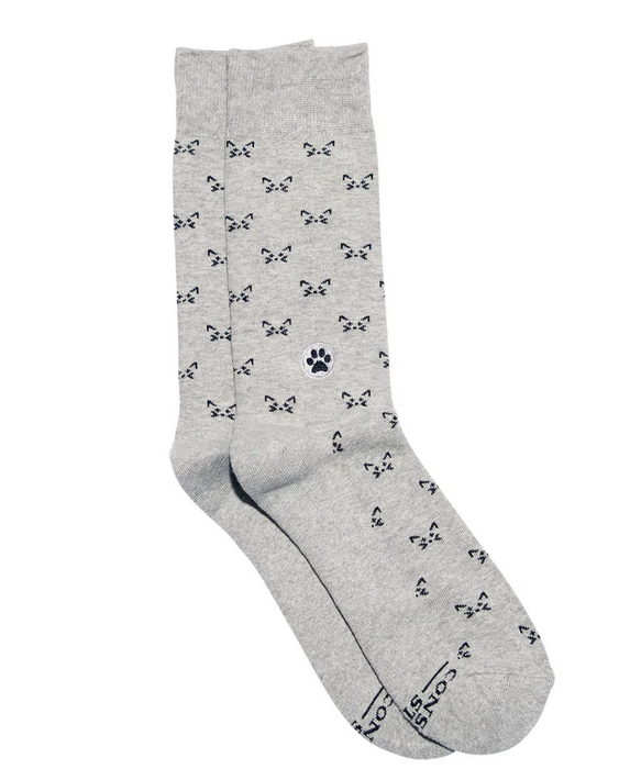 Socks That Save Cats, Medium