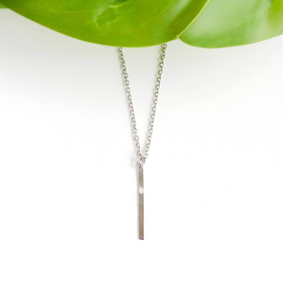 Dangling Bar Pendant Necklace