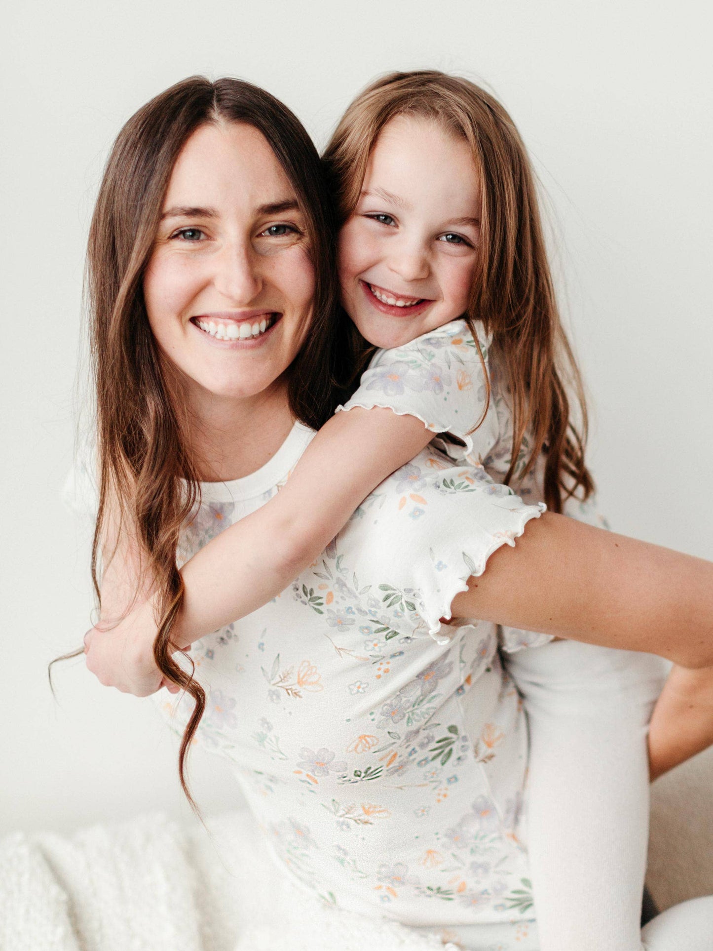 Organic Kids Tee, "Modern Daisy"