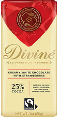 Chocolate Divine White w/Strawberries 3OZ