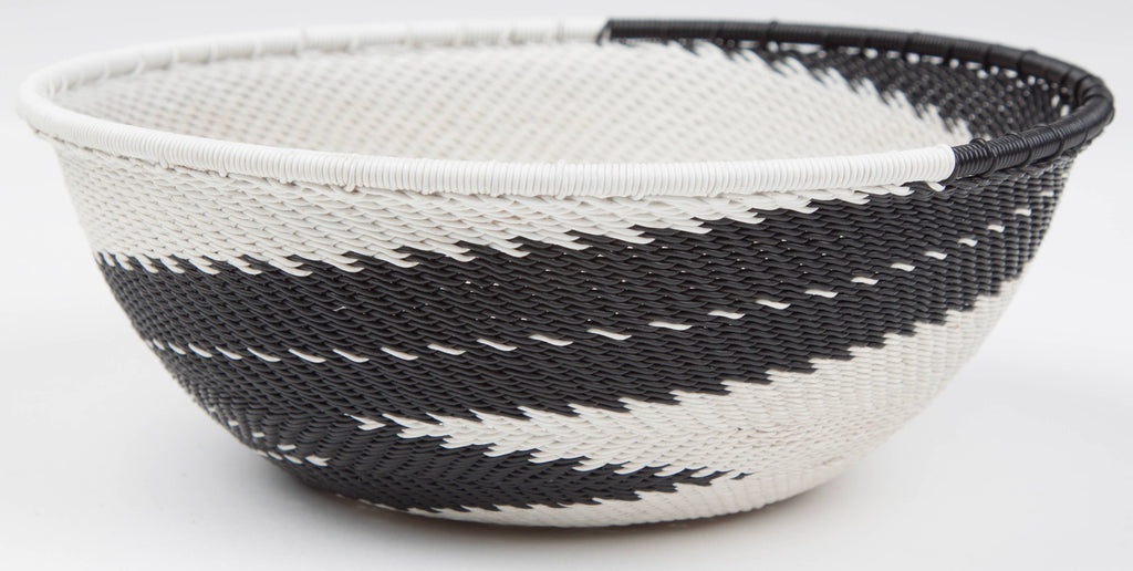Medium Round Zulu Wire Basket, Assorted Colors^