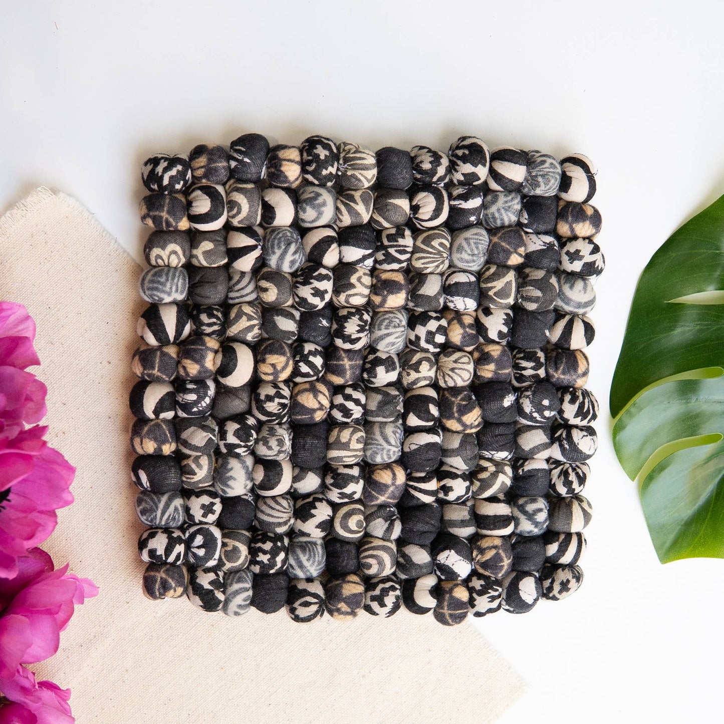 Noir Recycled Sari Fabric Trivet